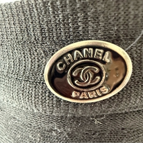 CHANEL long skirt size 48FR or XXL Authentic Retail 2200$ - Picture 4 of 10